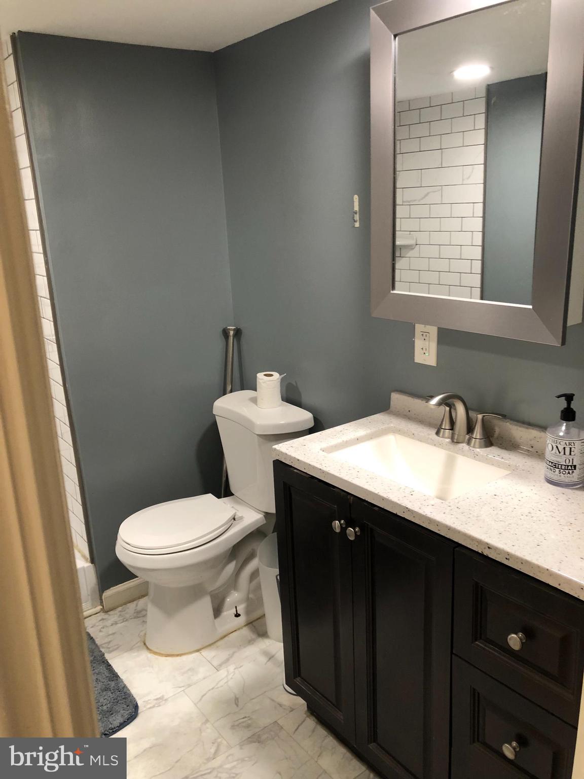 351 Park Road Sicklerville, NJ 08081 - Photo 20 of 27 Bathroom