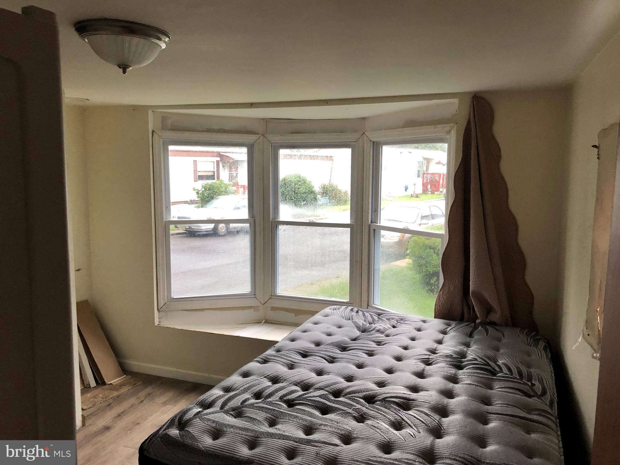 351 Park Road Sicklerville, NJ 08081 - Photo 25 of 27 Master Bedroom