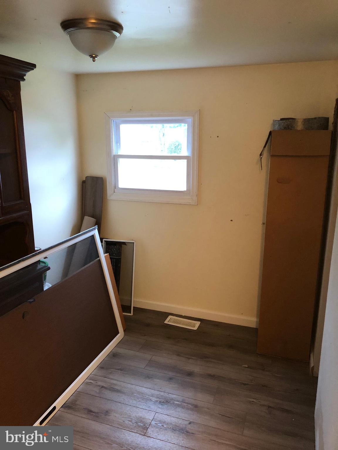 351 Park Road Sicklerville, NJ 08081 - Photo 27 of 27 Second Bedroom