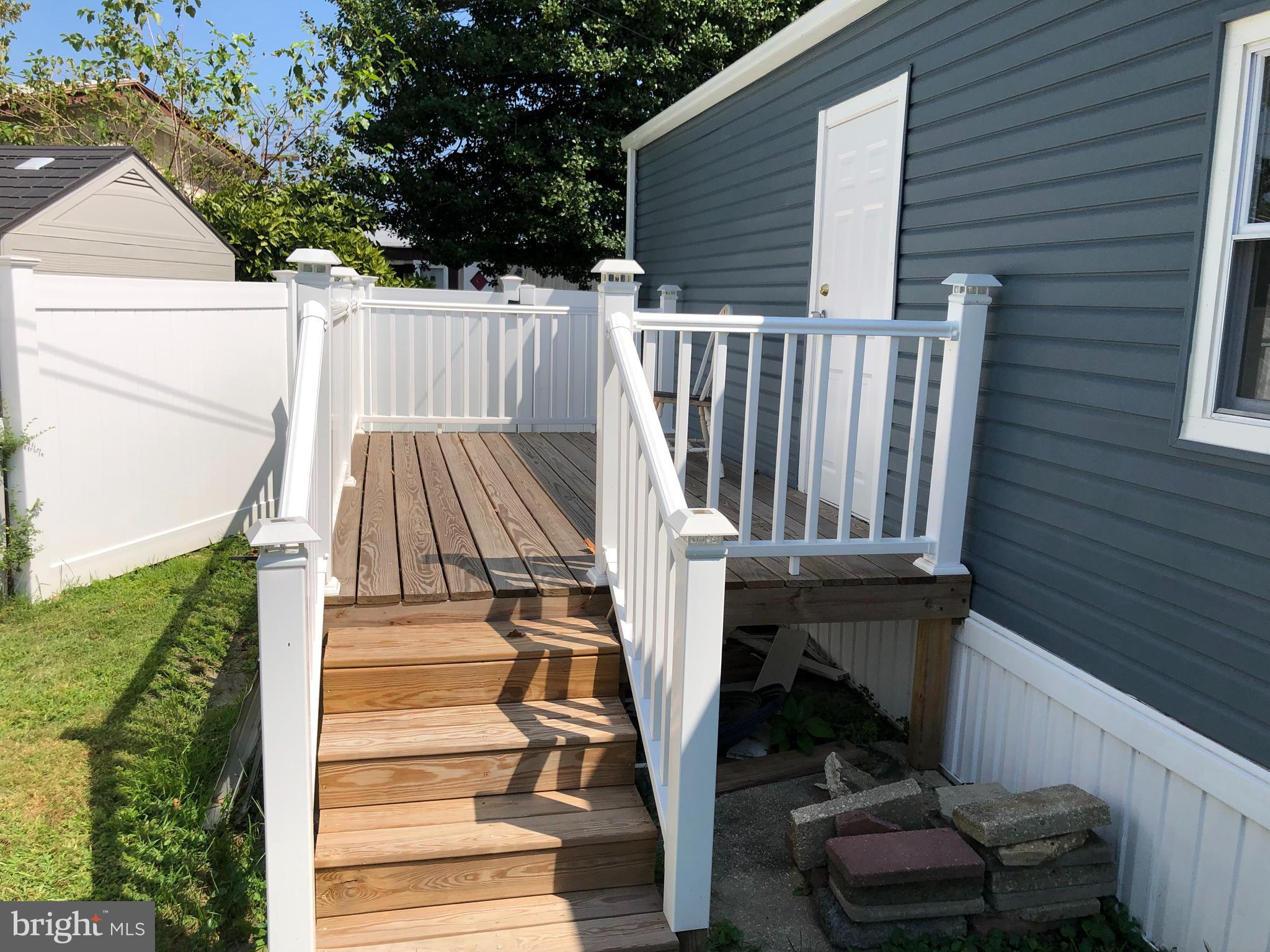 351 Park Road Sicklerville, NJ 08081 - Photo 6 of 27 Back deck
