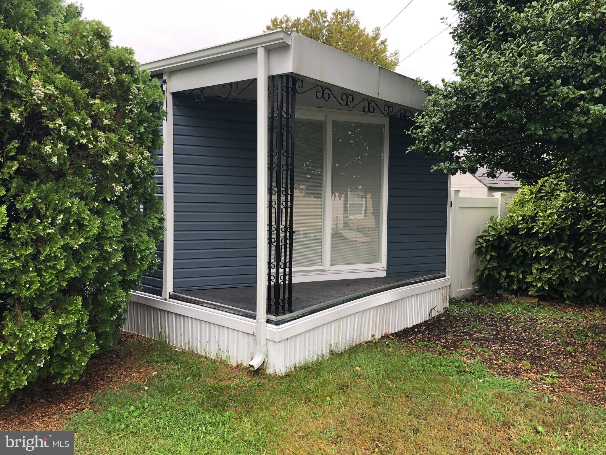 351 Park Road Sicklerville, NJ 08081 - Photo 8 of 27 Side porch