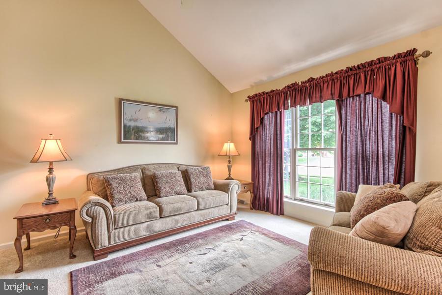 102 Chelsea Loop Lancaster, PA 17602 - Photo 8 of 55 Gallery Image 8