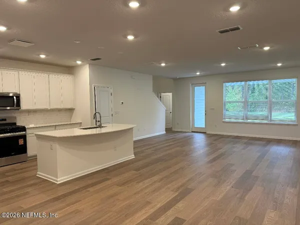 $2,550 | 403 Woods Lane, St. Augustine, FL 32092