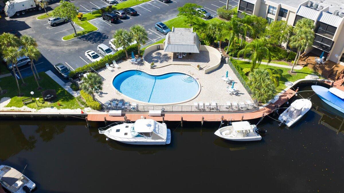 16 Royal Palm Way, Unit 205 Boca Raton, FL 33432 - Photo 4 of 52 38-DJI_20260608222115_0353_D