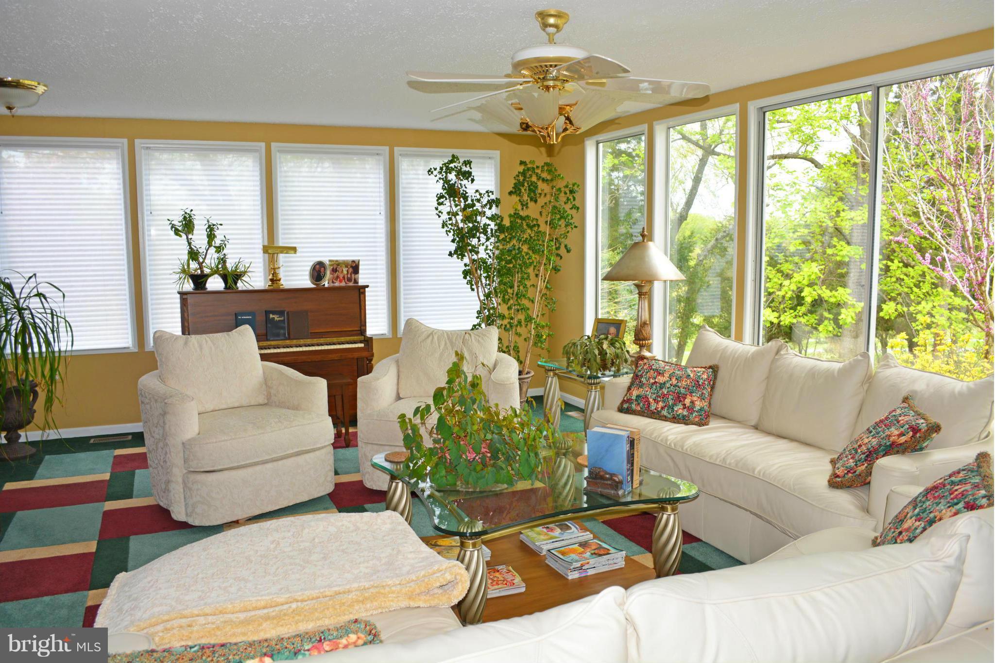 6001 Brooklyn Bridge Road Laurel, MD 20707 - Photo 2 of 28 Living Room, View 1