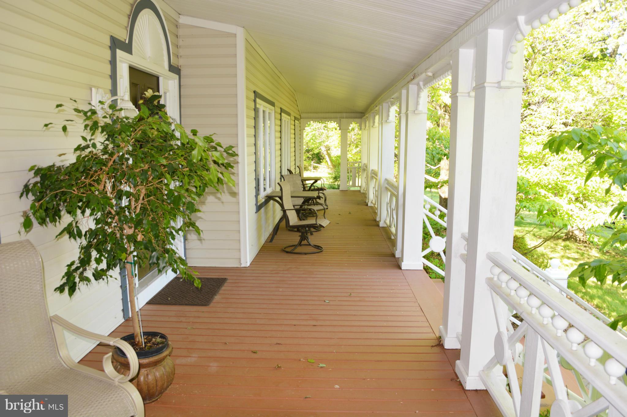 6001 Brooklyn Bridge Road Laurel, MD 20707 - Photo 16 of 28 Front Porch