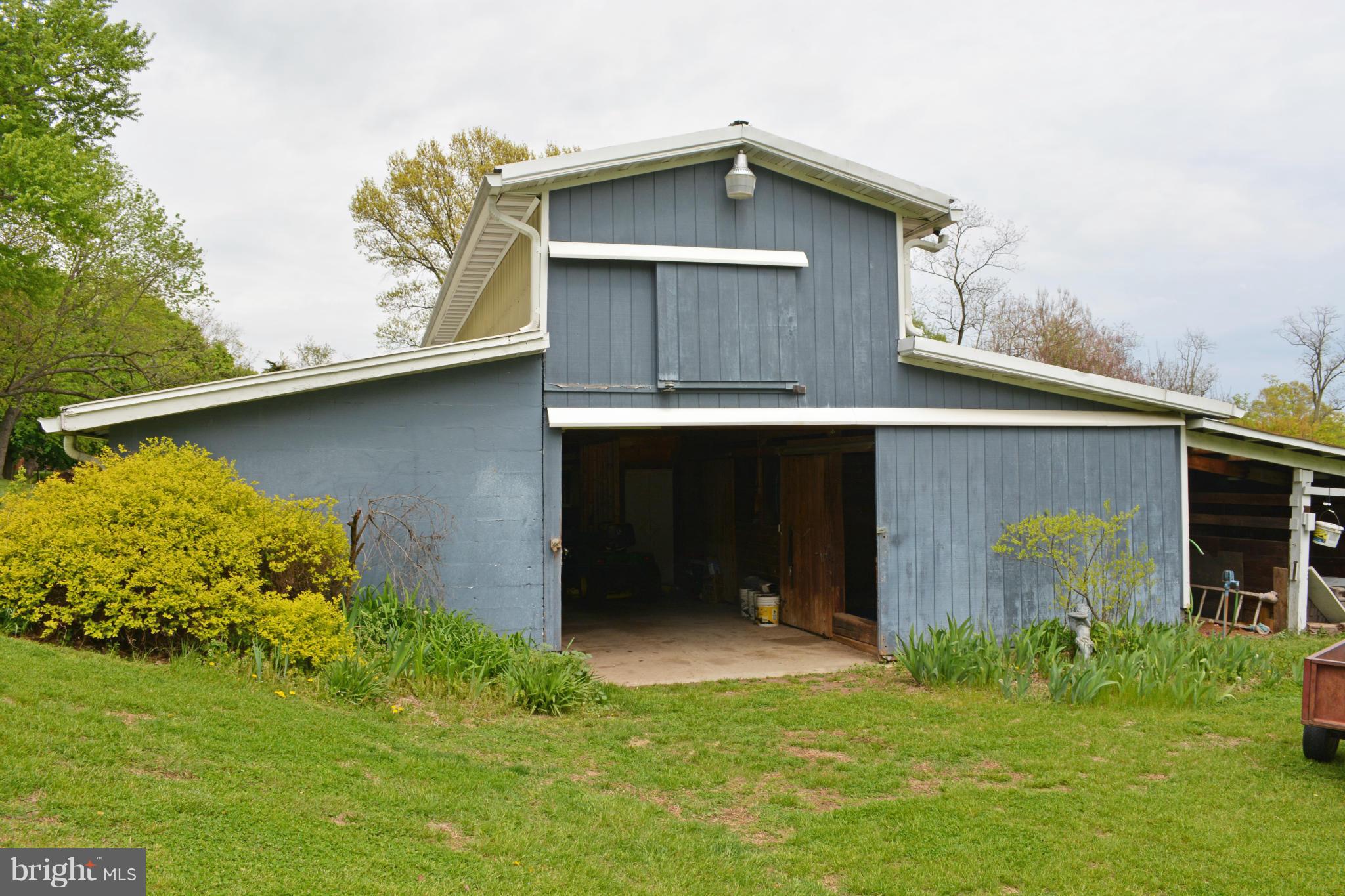 6001 Brooklyn Bridge Road Laurel, MD 20707 - Photo 23 of 28 Stable, View 1