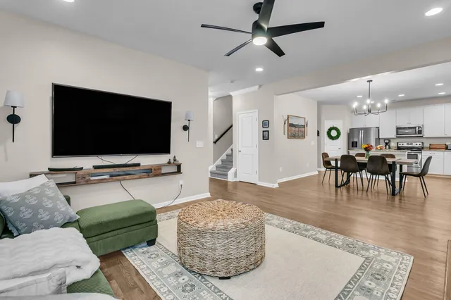 $415,000 | 136 Longdale Drive, Summerville, SC 29483