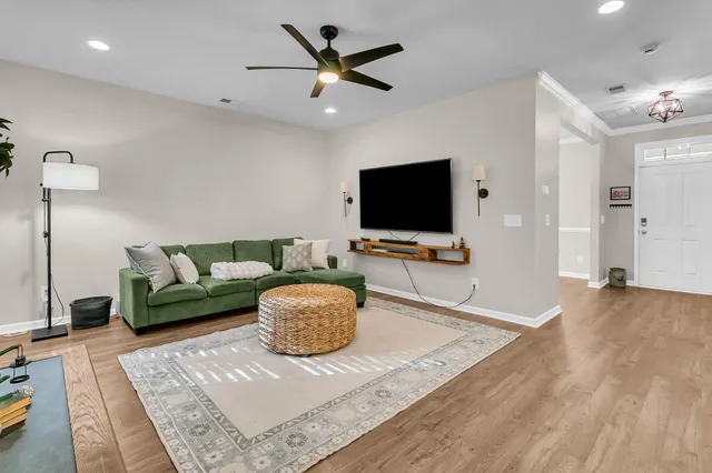 $415,000 | 136 Longdale Drive, Summerville, SC 29483