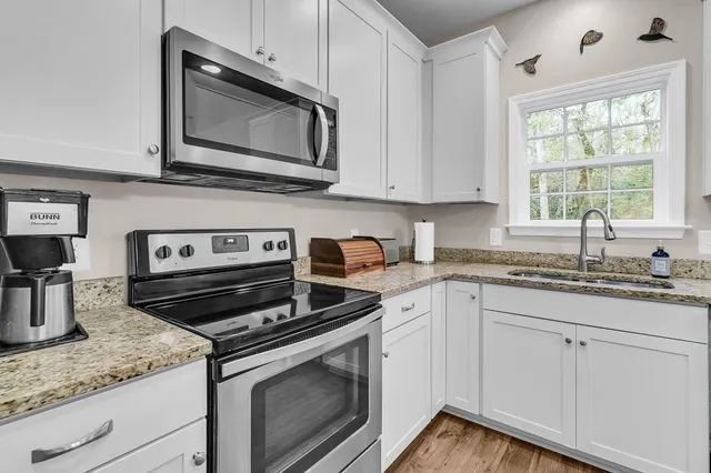 $415,000 | 136 Longdale Drive, Summerville, SC 29483