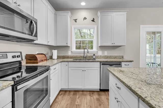 $415,000 | 136 Longdale Drive, Summerville, SC 29483