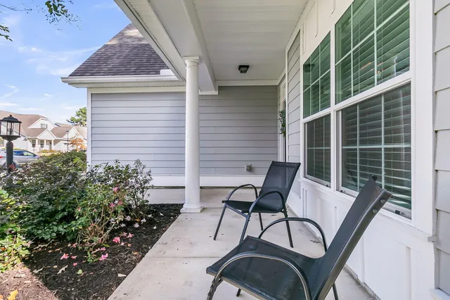 $415,000 | 136 Longdale Drive, Summerville, SC 29483