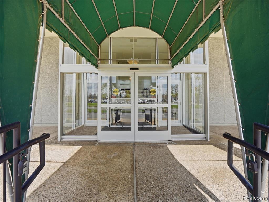 22700 Garrison Street, Unit 604 Dearborn, MI 48124 - Photo 5 of 20