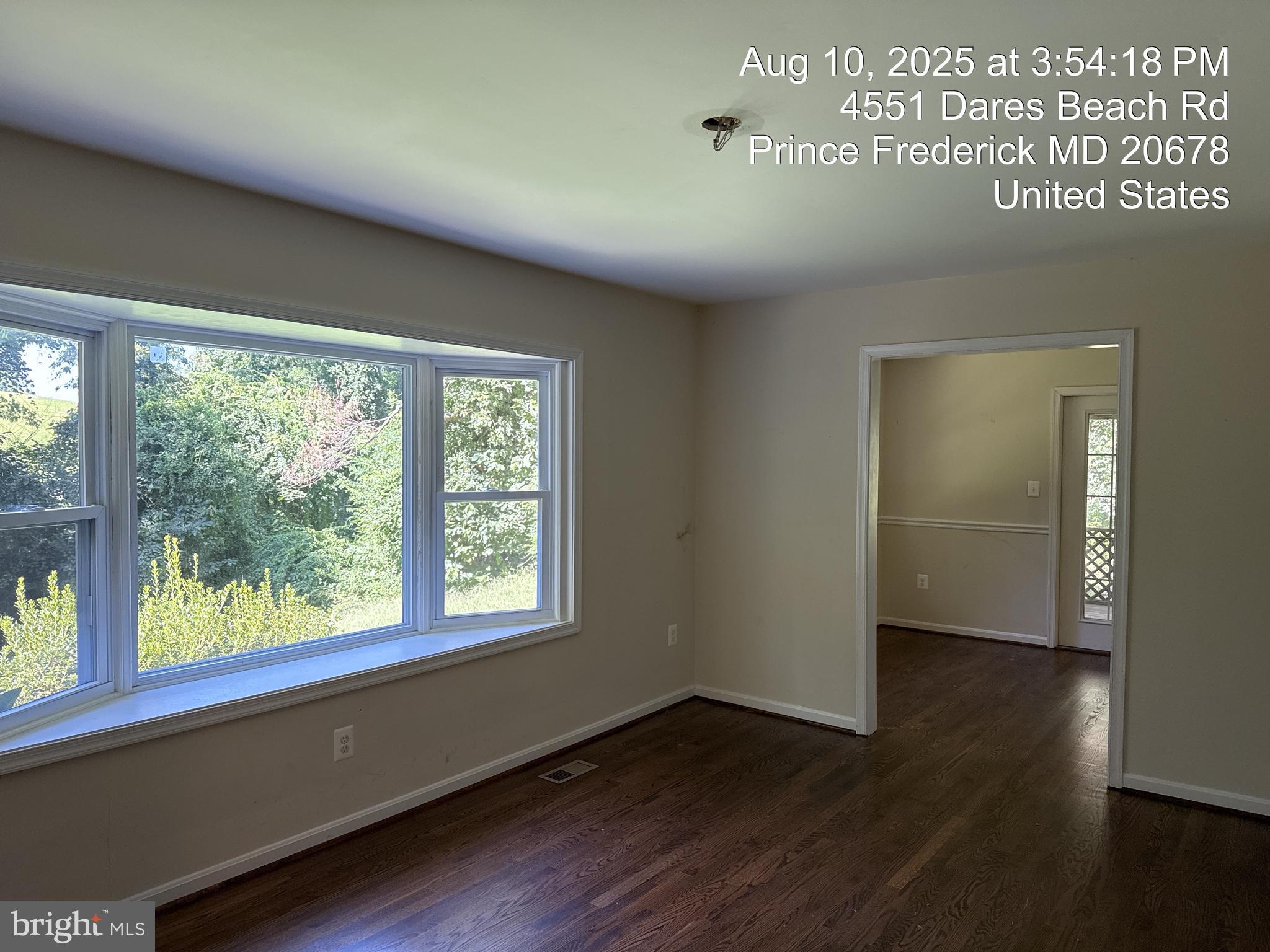 4551 Dares Beach Road Prince Frederick, MD 20678 - Photo 13 of 59 Living Room - Main Level