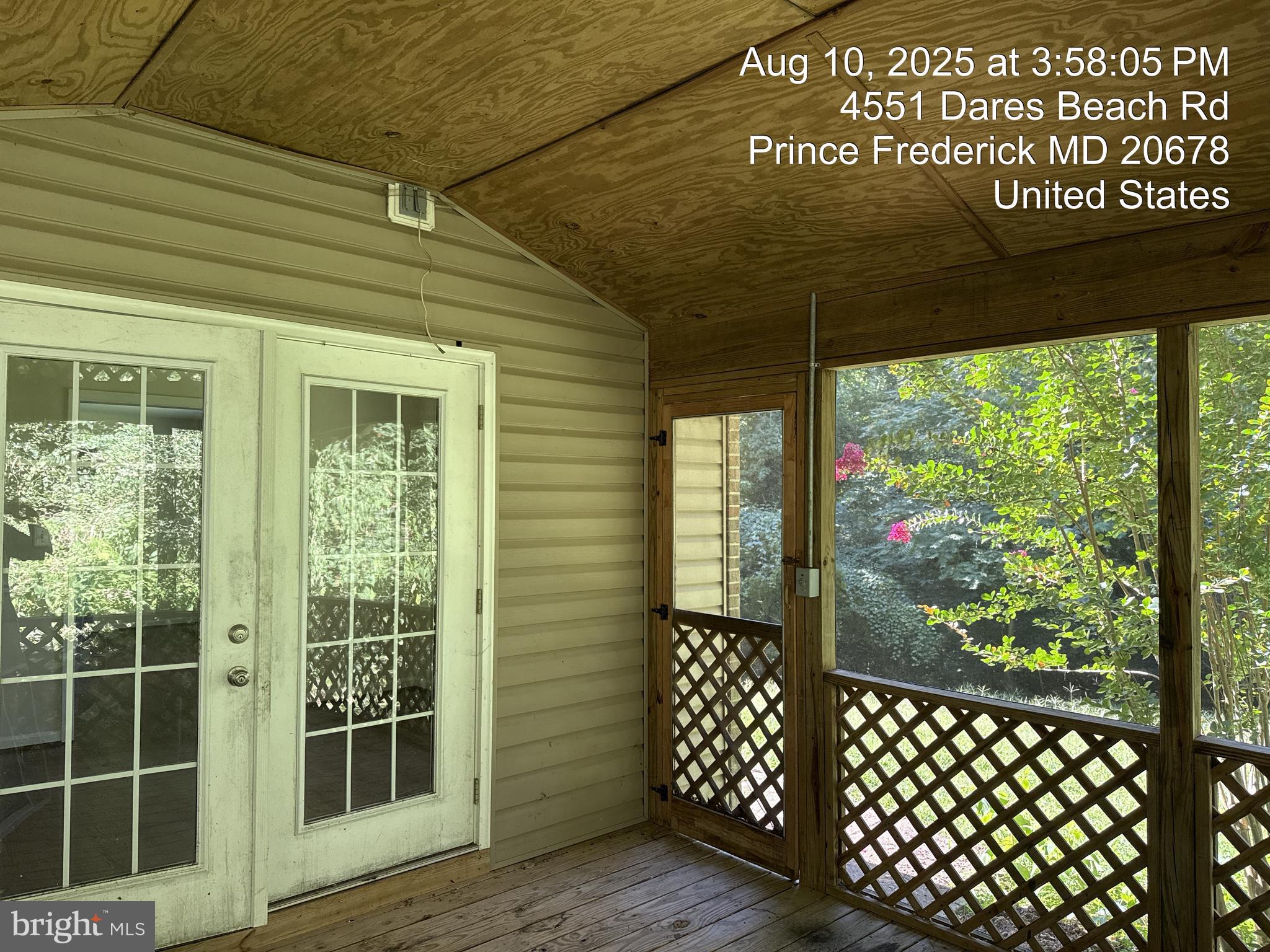 4551 Dares Beach Road Prince Frederick, MD 20678 - Photo 10 of 59 Screened In Porch - Main Level