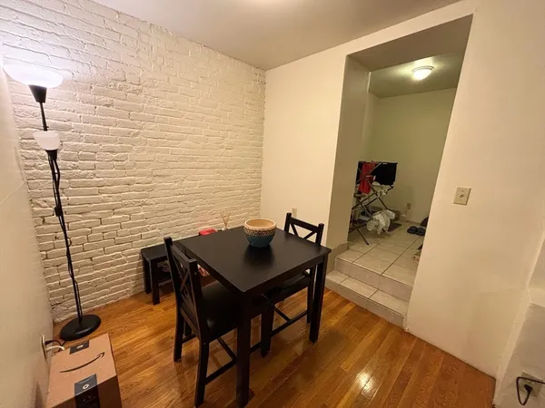 $2,595 | 76 Tyler Street, Unit B1, Boston, MA 02111