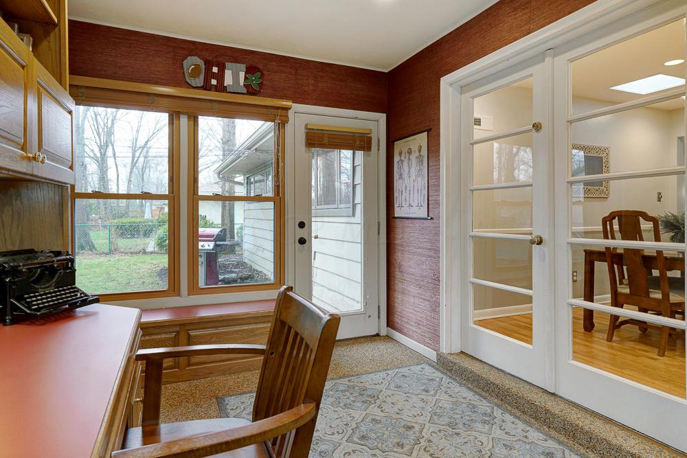 3176 Leeds Road Columbus, OH 43221 - Photo 12 of 27