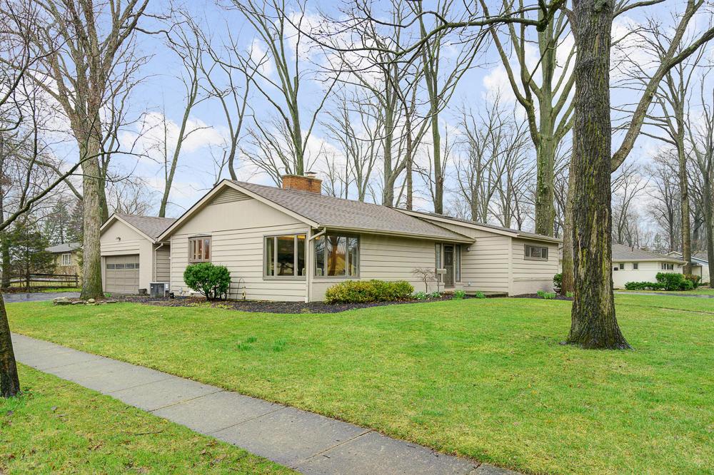 3176 Leeds Road Columbus, OH 43221 - Photo 2 of 27