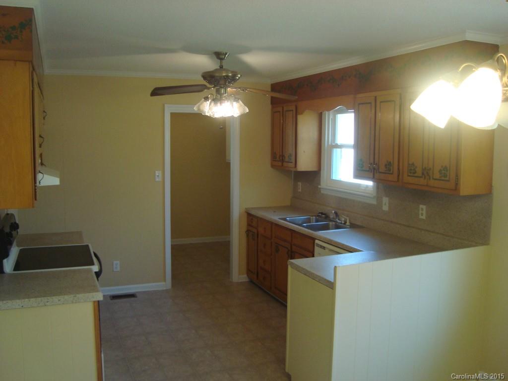 864 Lombardy Road Rock Hill, SC 29730 - Photo 6 of 13 Gallery Image 6