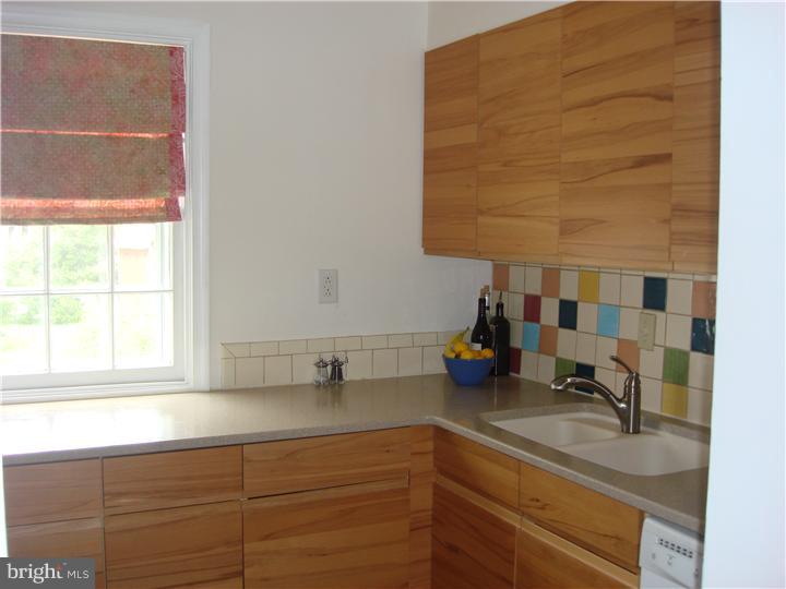 118 Earlington Road Havertown, PA 19083 - Photo 6 of 15 Kitchen