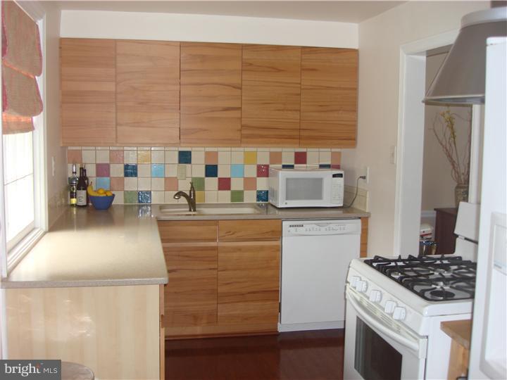 118 Earlington Road Havertown, PA 19083 - Photo 7 of 15 Kitchen