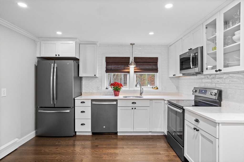 30 Concord Road Westford, MA 01886 - Photo 11 of 38 Gallery Image 11