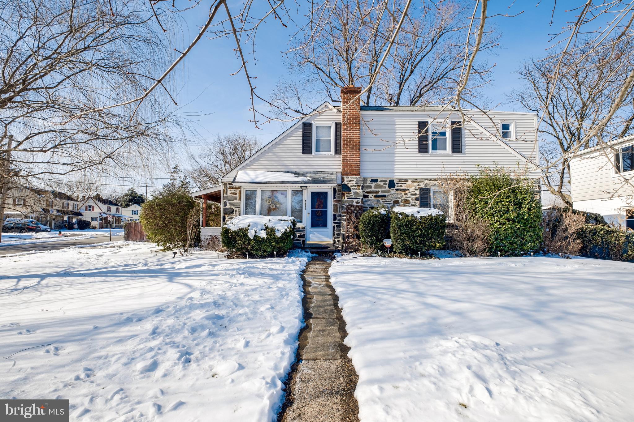 719 Surrey Road Aldan, PA 19018 - Photo 1 of 40