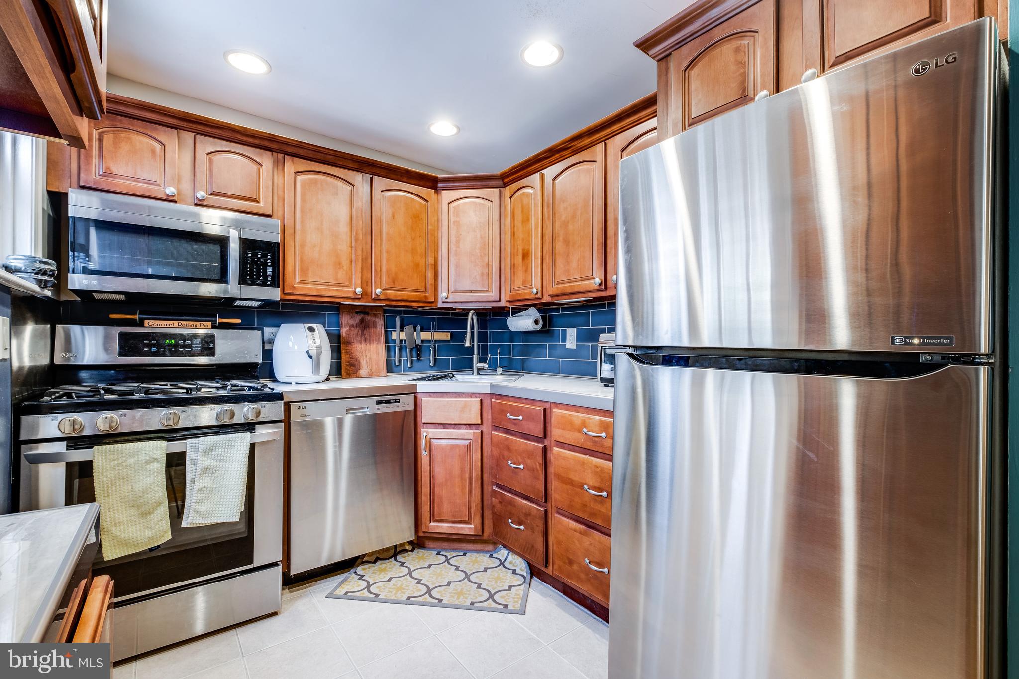 719 Surrey Road Aldan, PA 19018 - Photo 12 of 40