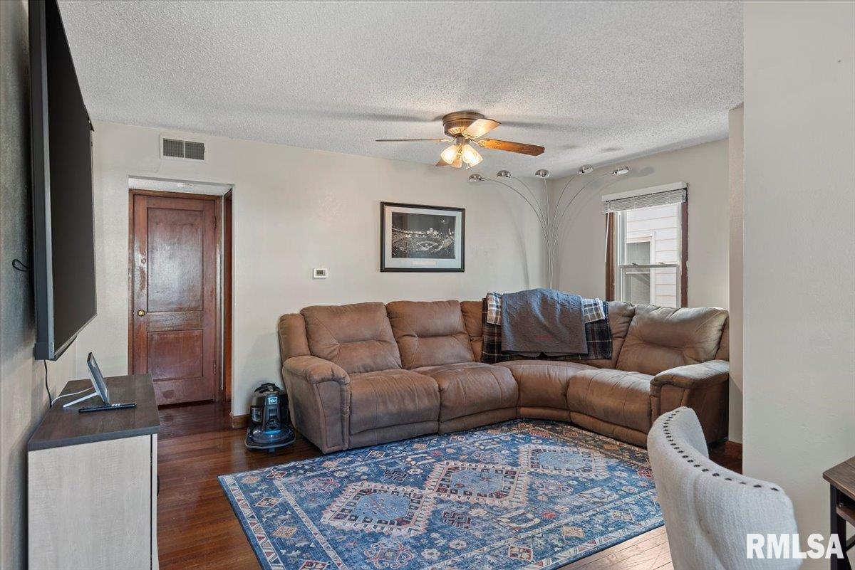 2024 North 19th Street Springfield, IL 62702 - Photo 5 of 27