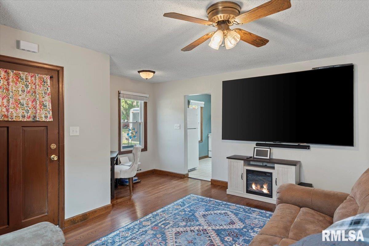 2024 North 19th Street Springfield, IL 62702 - Photo 8 of 27