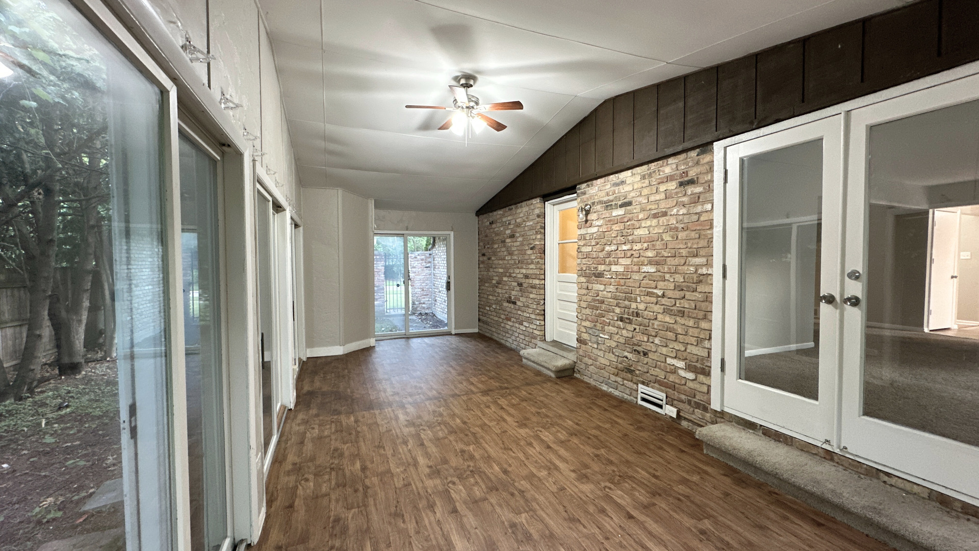 1607 Sylvan Court Flossmoor, IL 60422 - Photo 9 of 21 a view of a livingroom with wooden floor and staircase