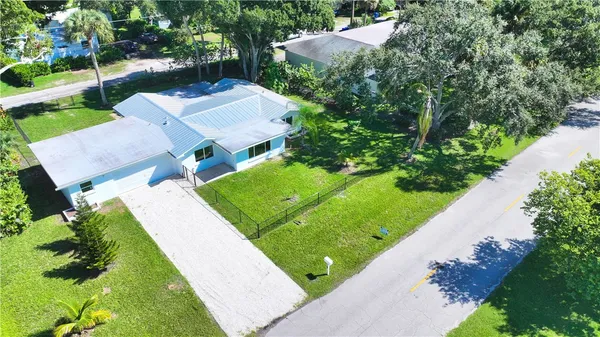 $1,475 | 768 22nd Place, Unit B, Vero Beach, FL 32960