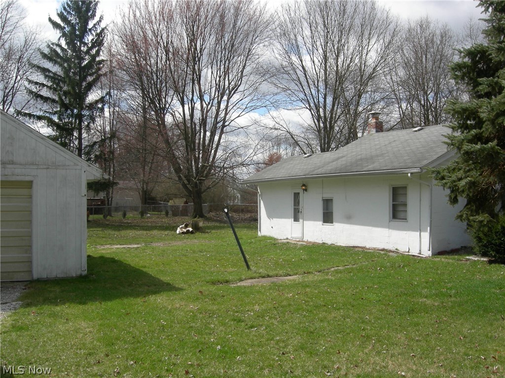 4287 Pembrook Road Youngstown, OH 44515 - Photo 3 of 28 Gallery Image 3