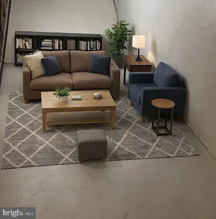 $1,950 | 105 Bradbury Road, Brookhaven, PA 19015