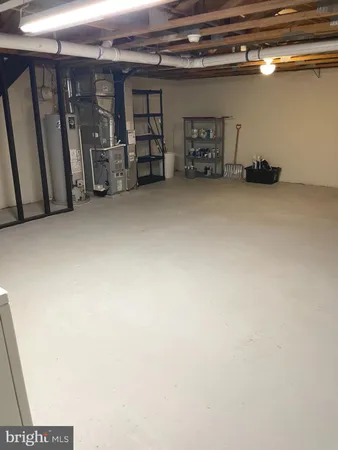 $1,950 | 105 Bradbury Road, Brookhaven, PA 19015