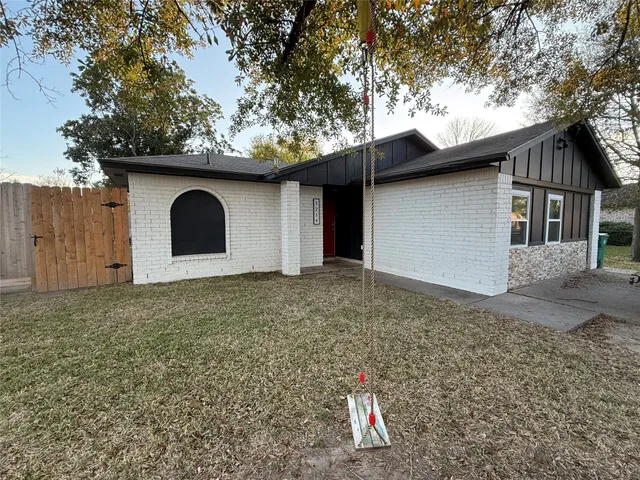 $2,290 | 1214 Sigma Street, Pasadena, TX 77504