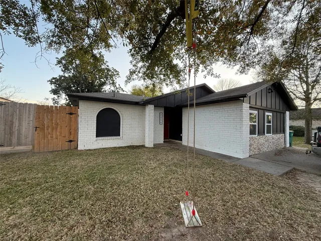 $2,290 | 1214 Sigma Street, Pasadena, TX 77504