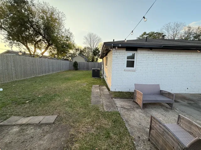 $2,290 | 1214 Sigma Street, Pasadena, TX 77504
