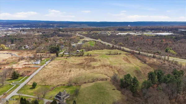 $799,999 | L18.2 Kenwood Avenue, Bethlehem, NY 12077