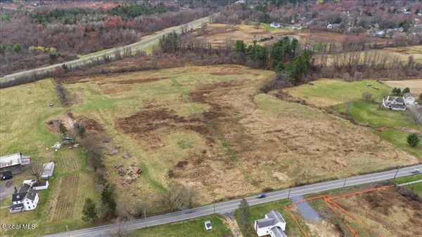 $799,999 | L18.2 Kenwood Avenue, Bethlehem, NY 12077