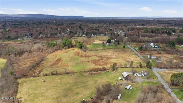 $799,999 | L18.2 Kenwood Avenue, Bethlehem, NY 12077