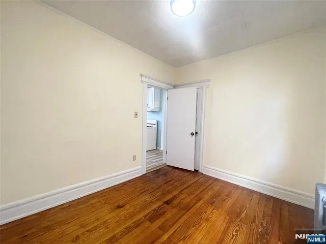 $2,280 | 180 Devon Street, Unit 2, Kearny, NJ 07032