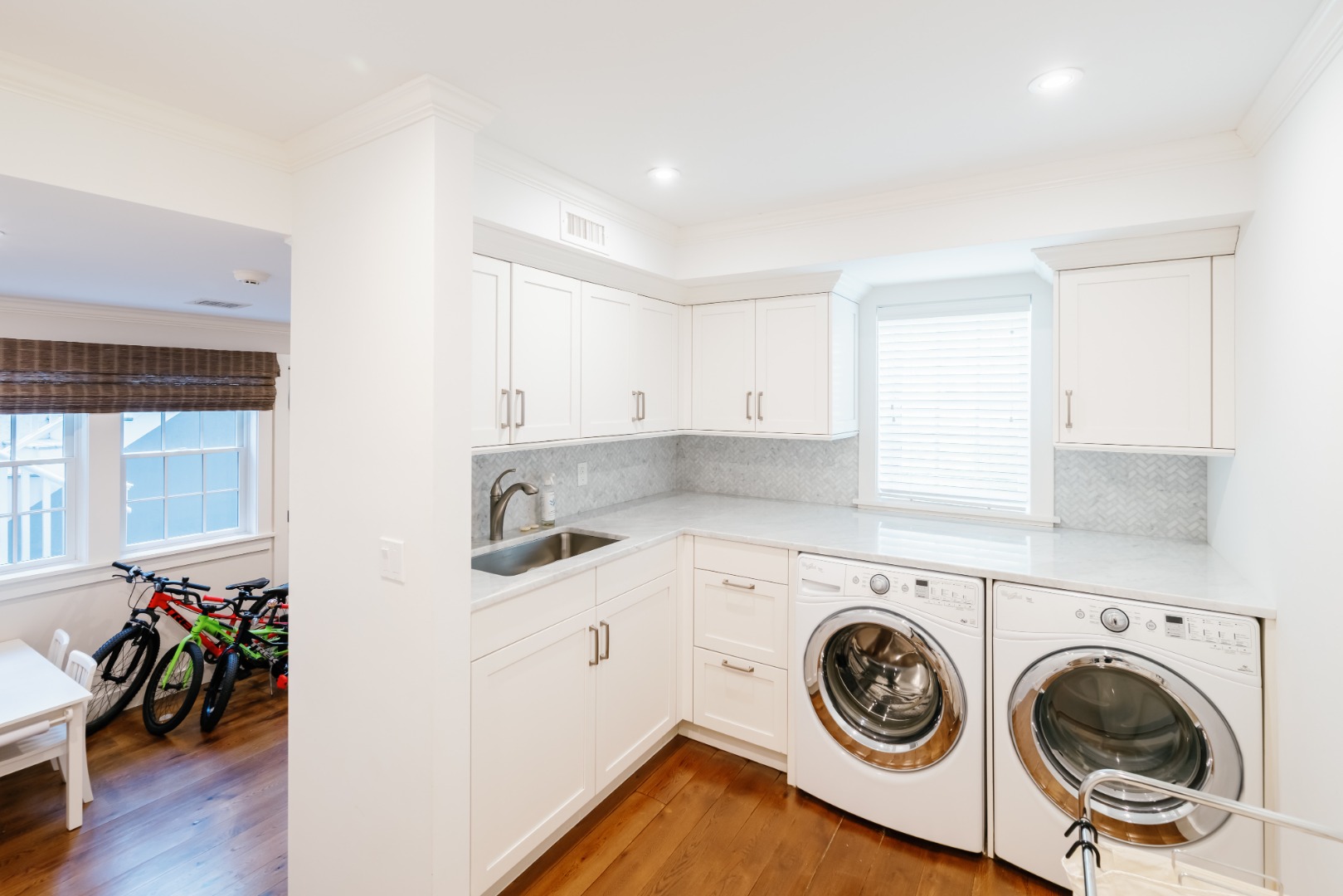 13 Derrymore Road Nantucket, MA 02554 - Photo 21 of 32