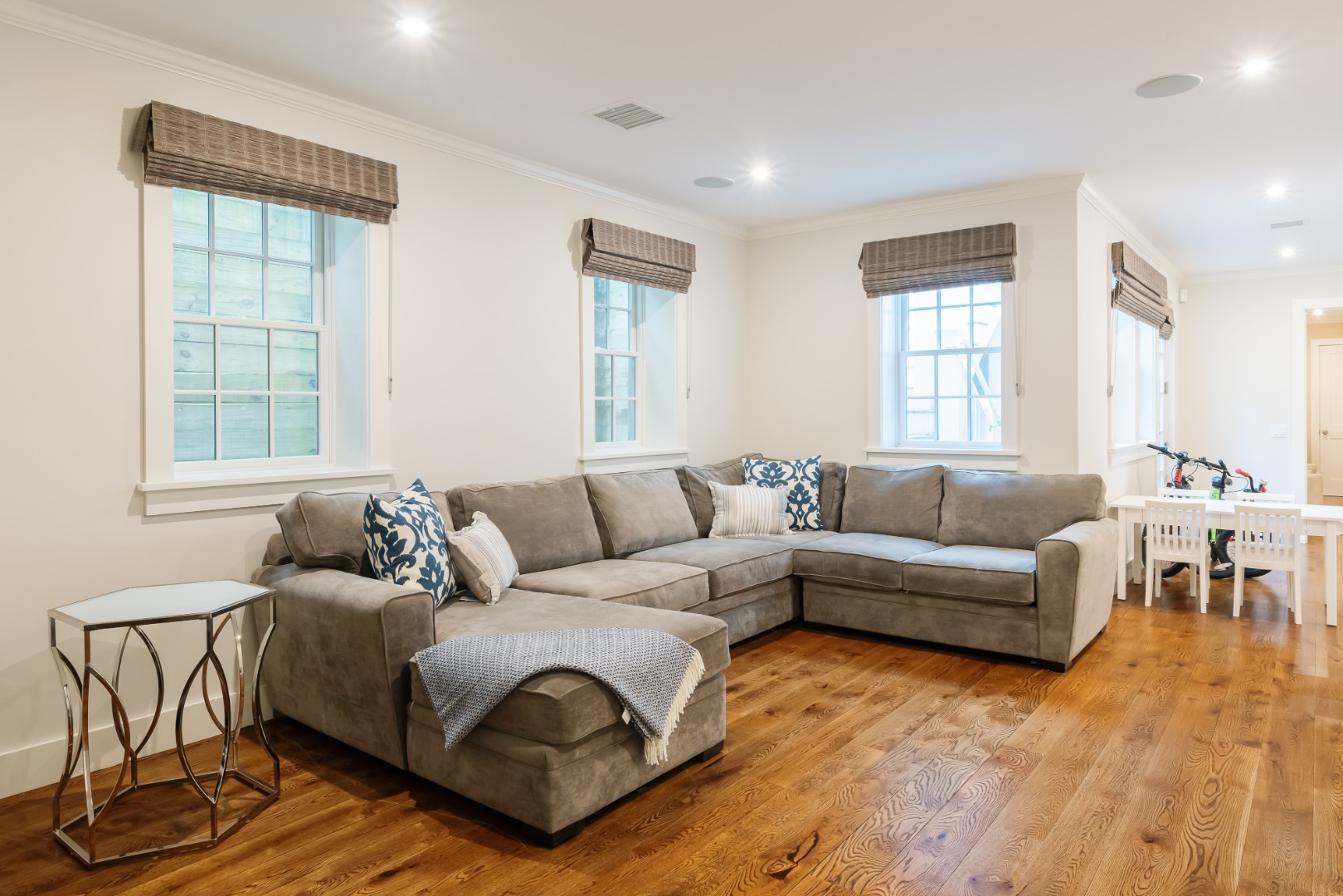 13 Derrymore Road Nantucket, MA 02554 - Photo 23 of 32