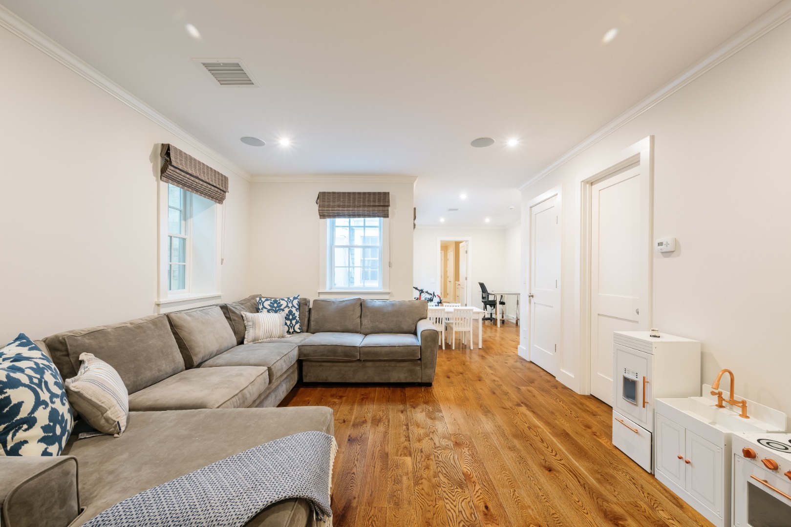 13 Derrymore Road Nantucket, MA 02554 - Photo 24 of 32