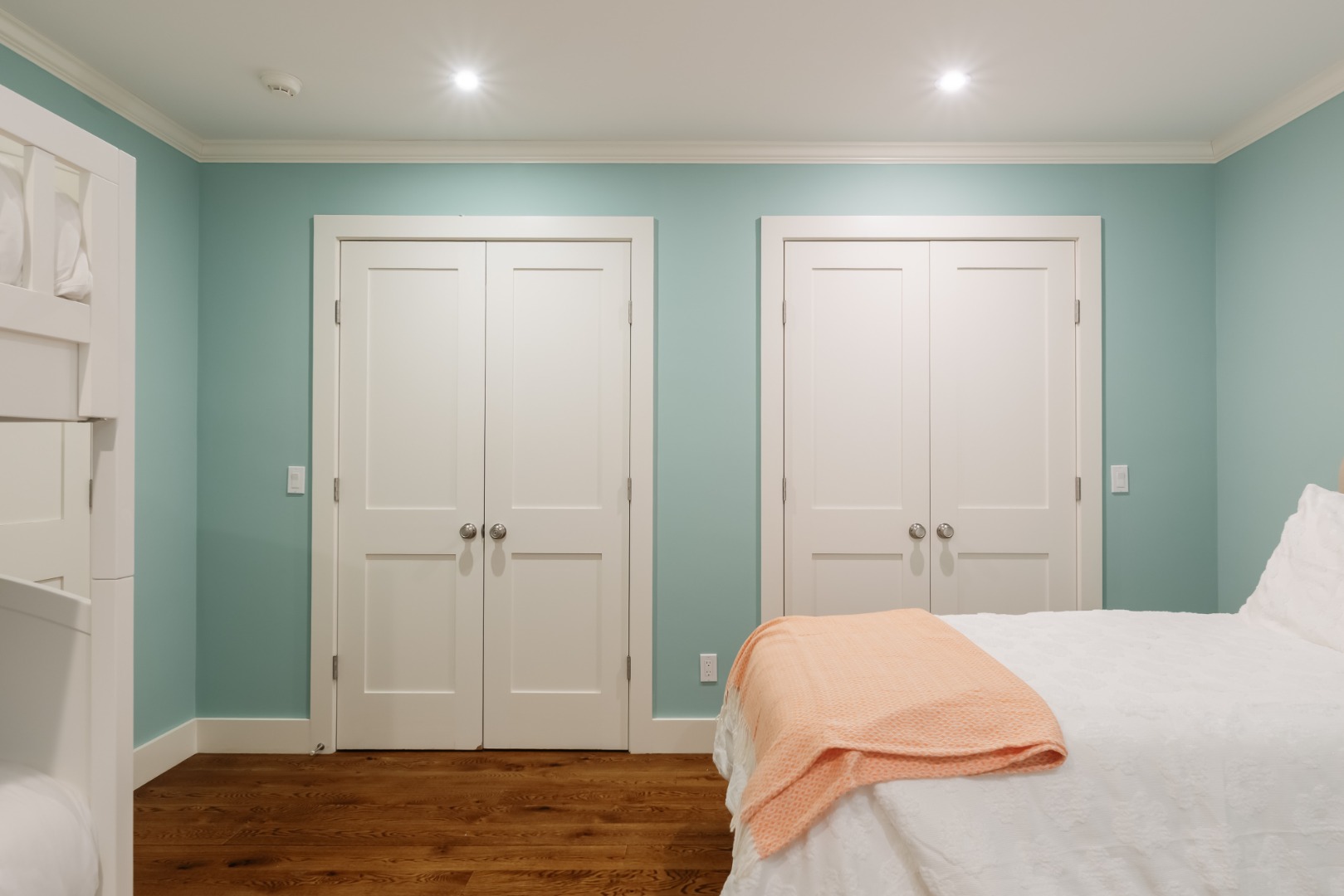 13 Derrymore Road Nantucket, MA 02554 - Photo 26 of 32