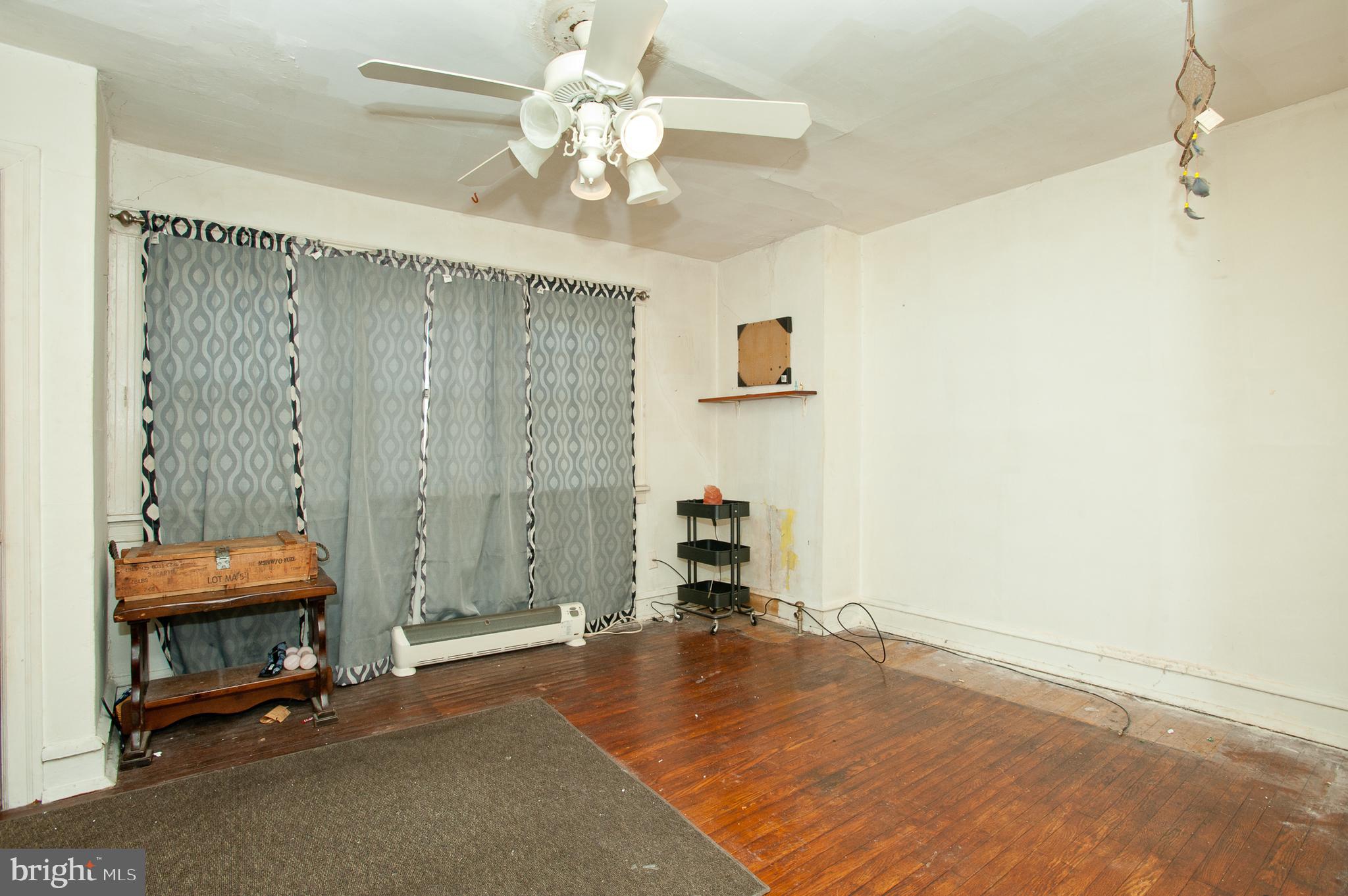 7004 Atlantic Avenue Upper Darby, PA 19082 - Photo 14 of 22 Bedroom 1