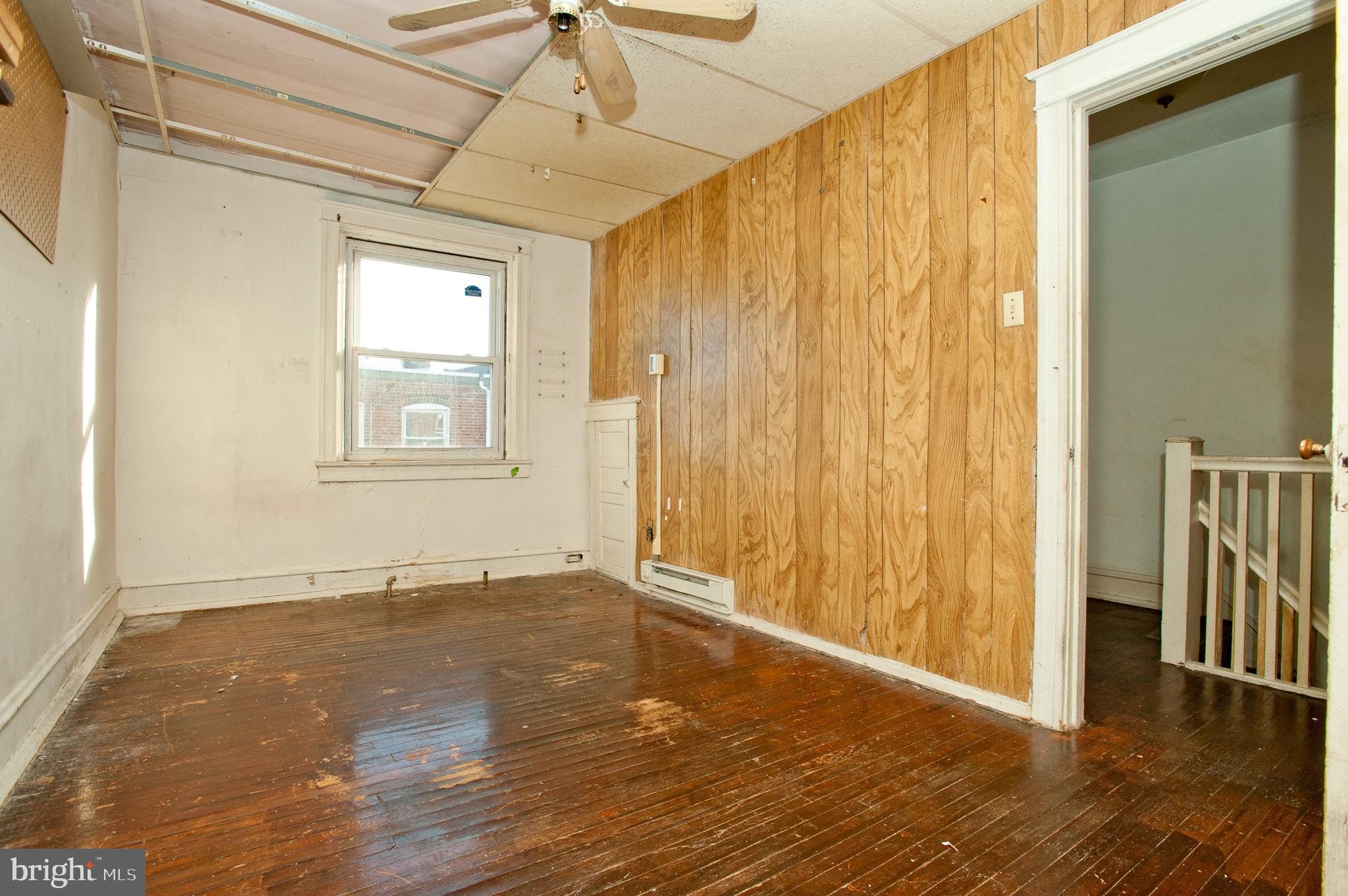 7004 Atlantic Avenue Upper Darby, PA 19082 - Photo 17 of 22 Bedroom 2