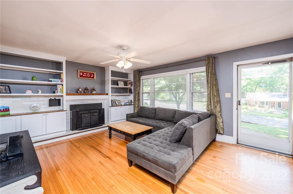 3014 Enfield Road Charlotte, NC 28205 - Photo 2 of 21 Gallery Image 2