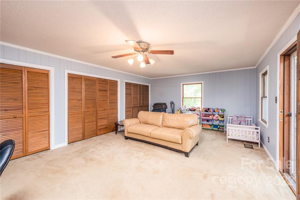 3014 Enfield Road Charlotte, NC 28205 - Photo 10 of 21 Gallery Image 10
